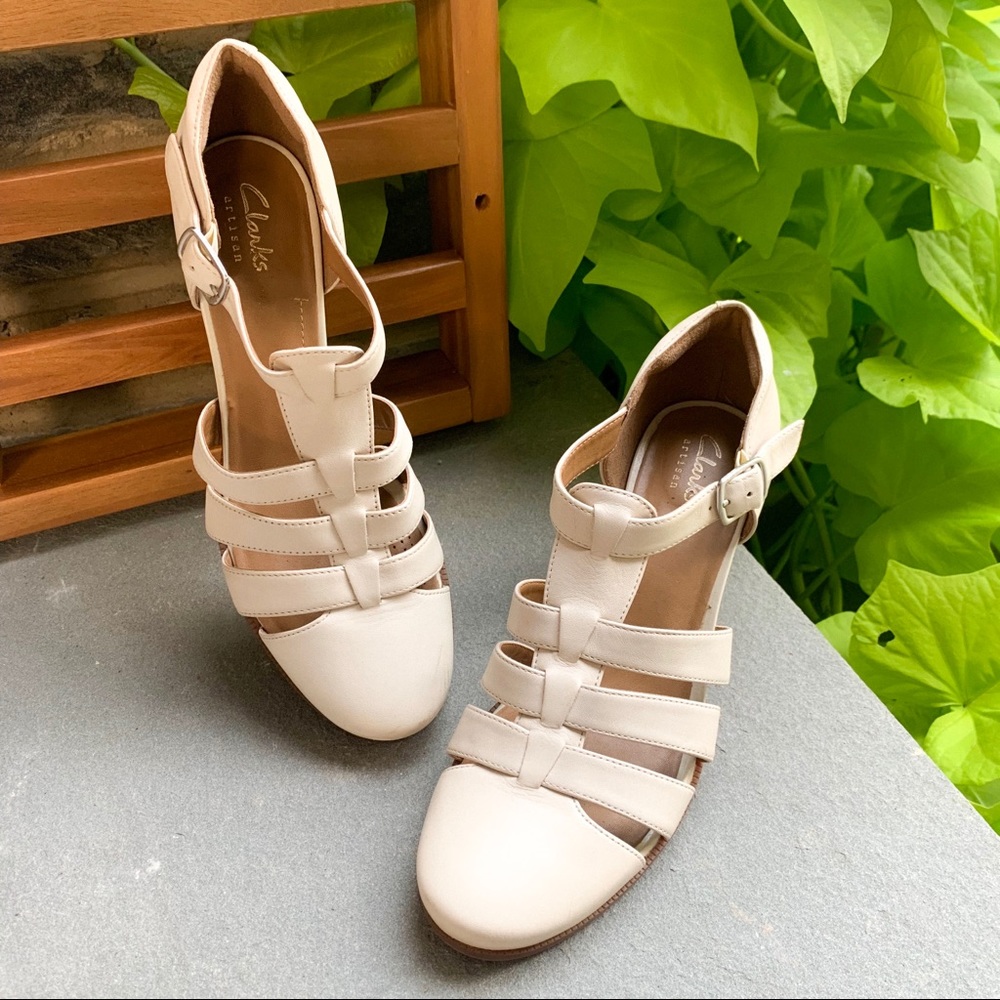 Clarks Artisan Heeled Sandal in White Leather - Picture 1 of 7